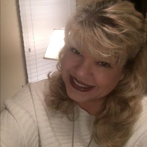 Meet your Posher, Renee